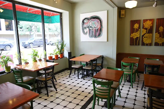 Madam Mam's Thai Cuisine, UT West Campus at 26th ST