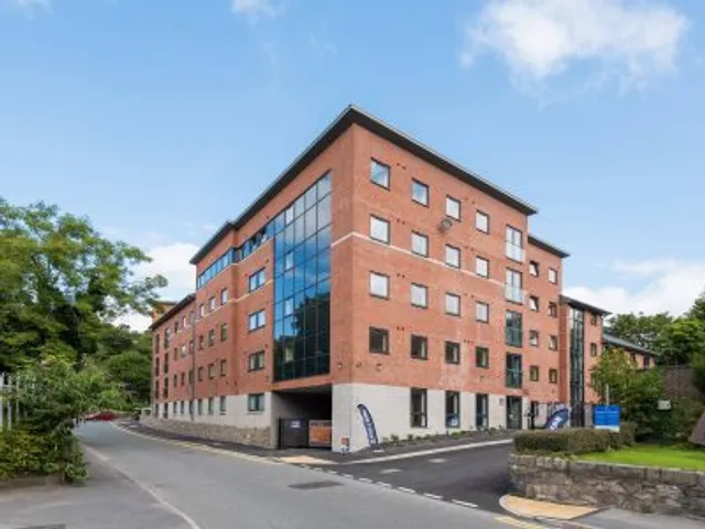 Universal Student Living Llys Y Deon