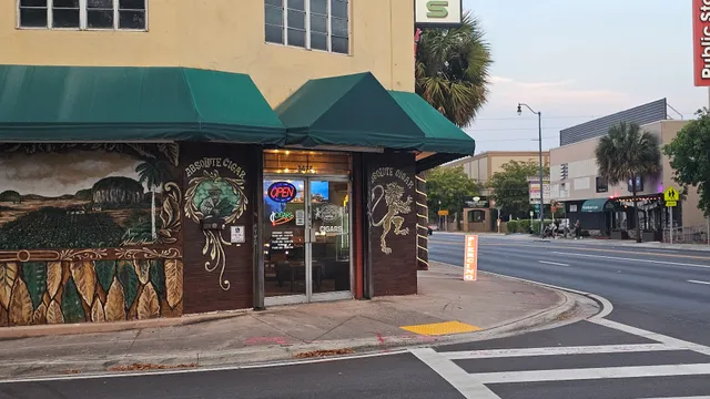 Absolute Cigar 8th Street