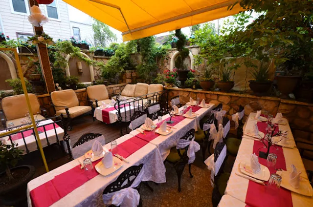 Victory Sweet Shop/Victory Garden Cafe