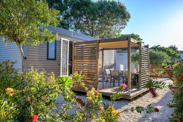 Flower Camping Le Mas de Mourgues | Camargue