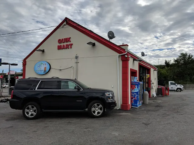 Hamza & Madina Halal Food