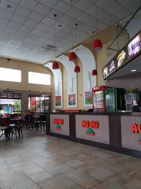 Au-Au Lanches Cabral