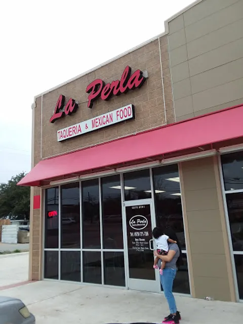 La Perla Taqueria