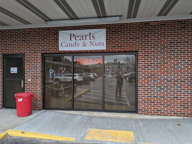Pearls Candy & Nuts NH