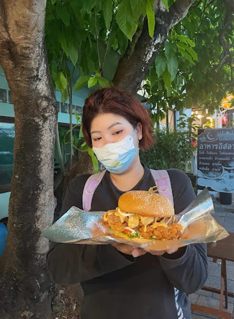 CHARNEEF - Burgers.HALAL Suratthani