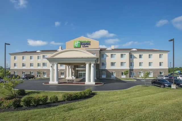 Holiday Inn Express & Suites Richwood - Cincinnati South by IHG
