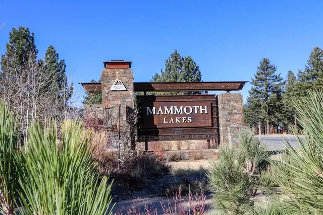 Mammoth Ski and Racquet Club Condominiums