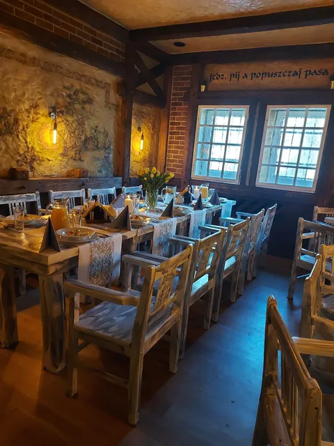 Restauracja "Piwniczka" Piccolo