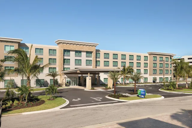 Holiday Inn Express Cape Canaveral by IHG