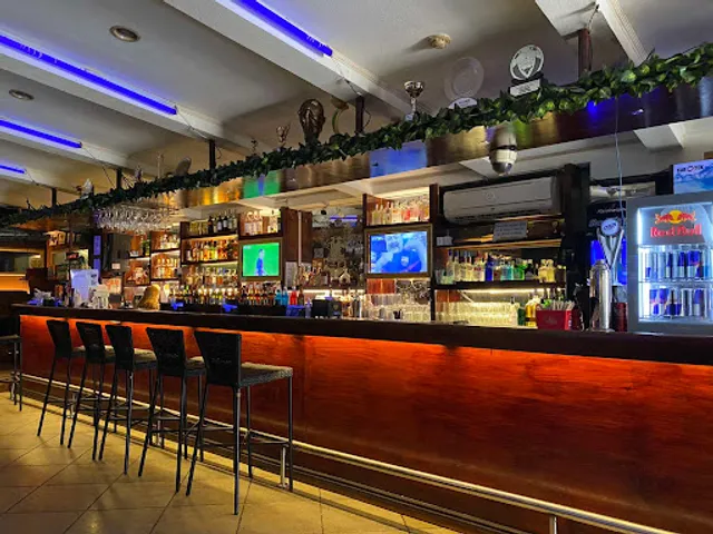 H&J Sports Bar and Restaurant