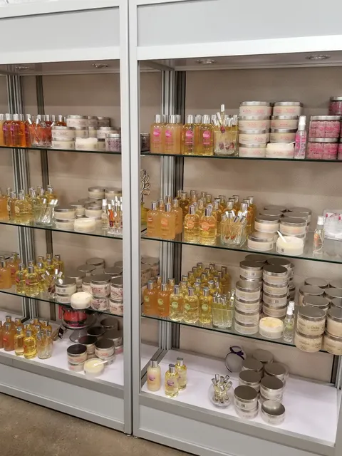 Pooka Pure & Simple Boutique and Blend Bar