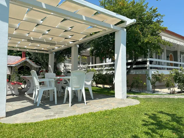 Villa Fofo - Beautiful Sea Front Villa With 650m2 Garden