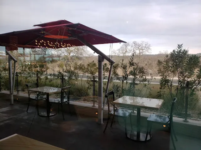 Louie Oliver's Restaurant & Bar at Harrah's Northern California