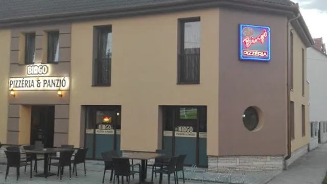 Bingo Pizzafutár (pizza házhozszállítás)