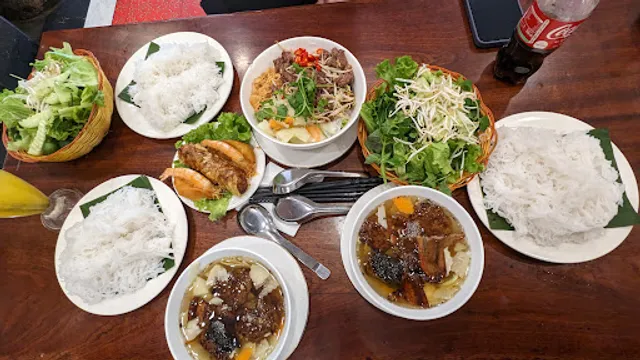 Bún chả Sinh Từ
