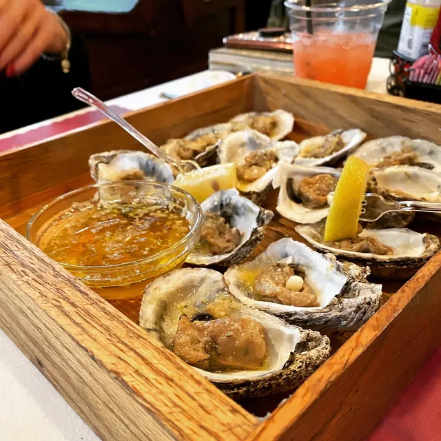 Capt E's Hurricane Grill and Tiki Bar