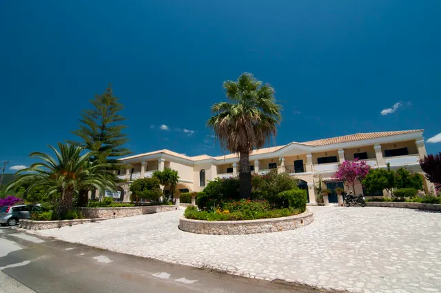 Karavostasi Beach Hotel