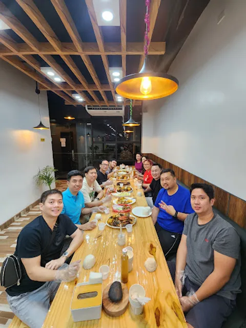 Crabs N Crack - Timog Friendship