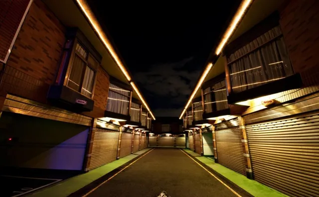 Beverly Commercial Motel