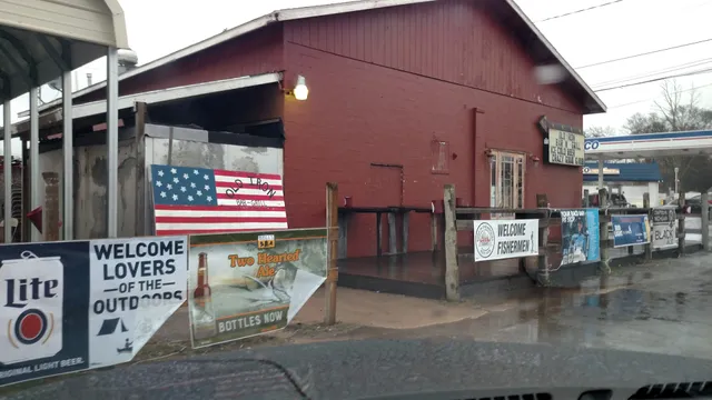 Old Iron Bar & Grill