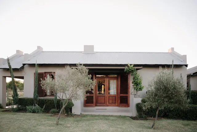 Amber & Grace Guest Farm