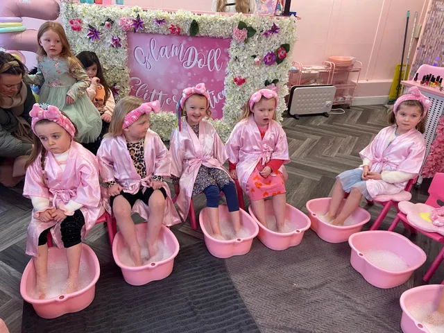 Glam Doll Glitter Parties