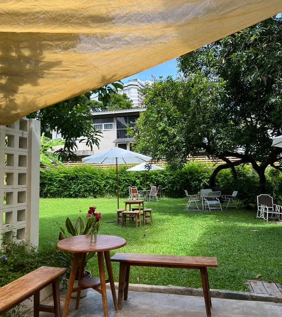 Narisa Cafe & Creative Space