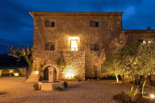 Le Clos D'Olea. Chambre d'hôte et Gîte en Provence