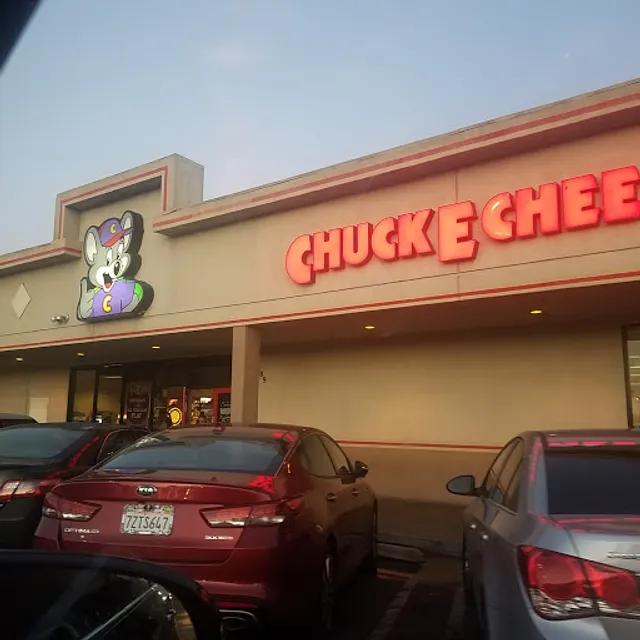 Chuck E. Cheese