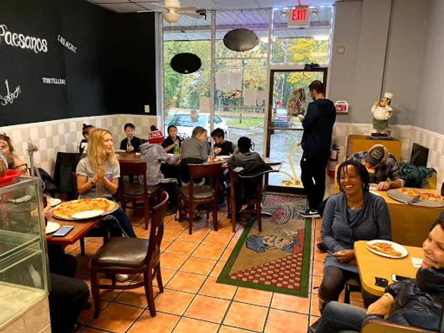 Paesanos Pizza & Pasta