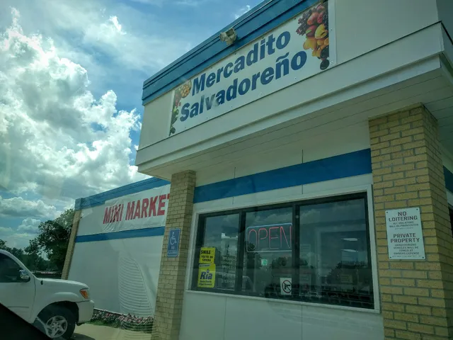 Mercadito Salvadoreno
