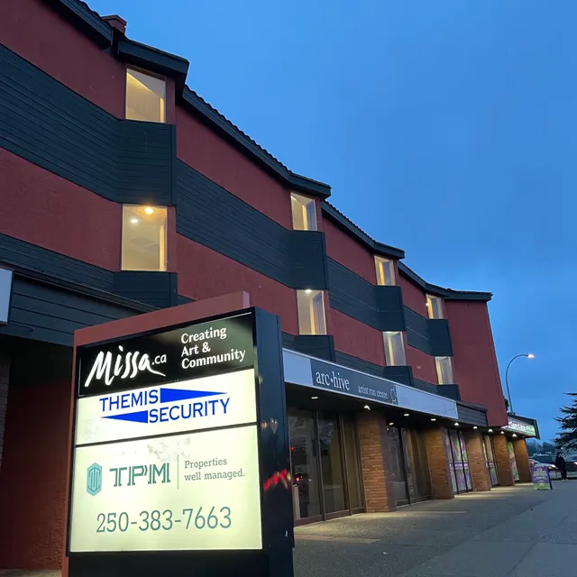 arc.hive artist run centre