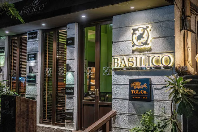 Cafe Basilico - Colaba