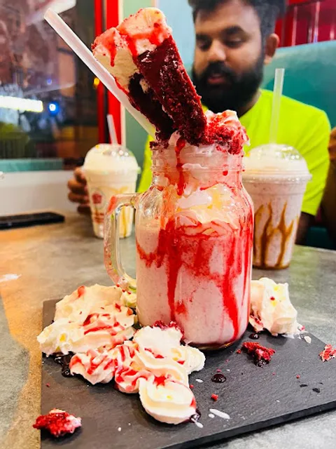 Cream Curls - Widnes