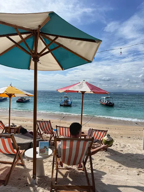 BLUE CORNER - Beach Bar