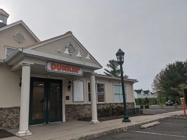 Dewy Meadow Village Mall