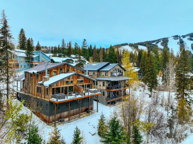 The Homestead on Home Again