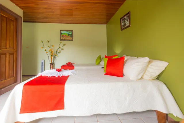 Nafre House B&B Monteverde