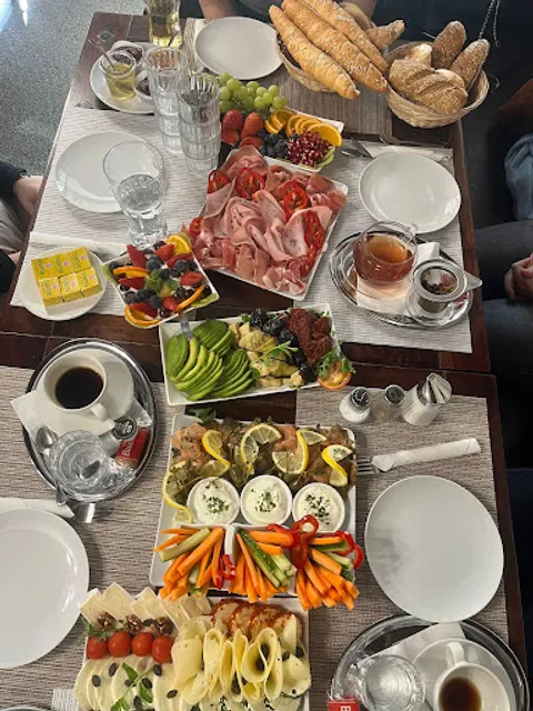 Lisi's SYDNEY Cafe & Bar