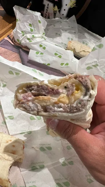 Zaatar w Zeit
