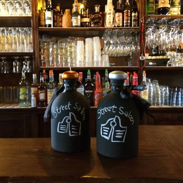 Street Saloon junior