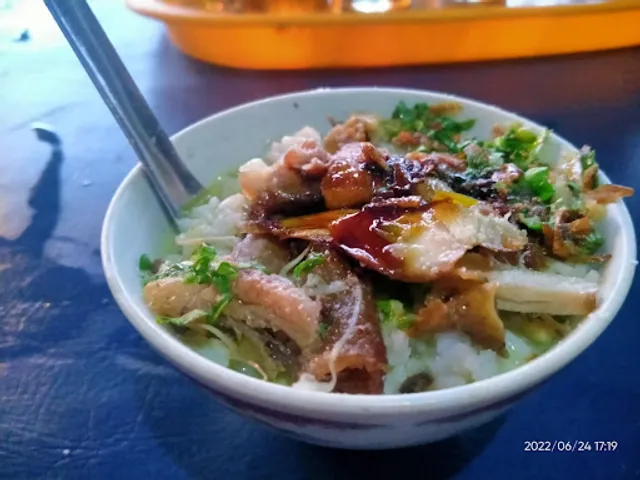 Soto Ayam Pak SHO