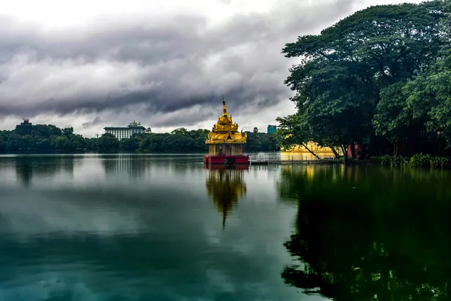 General Aung San Park