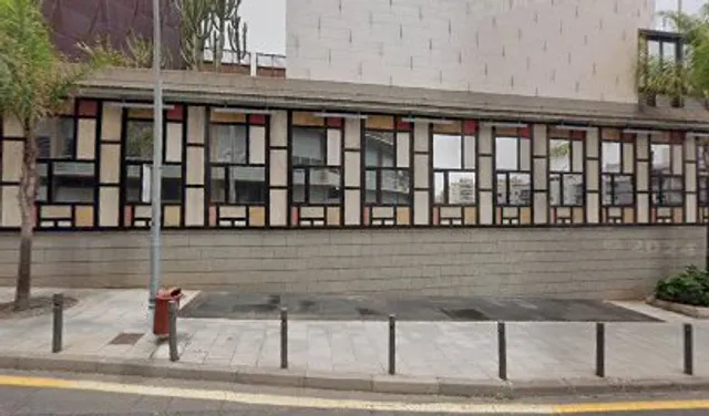 Av. de San Sebastián, 152