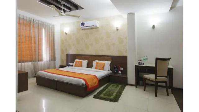OYO Hotel Live Inn Near Appu Ghar