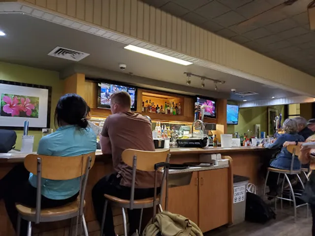 Mea Inu Beach Bar & Grill