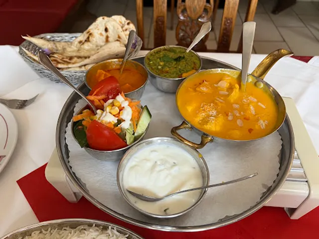 GATEWAY TO INDIA - Indisches Curry und Tandoori-Grillspezialitaten Restaurant