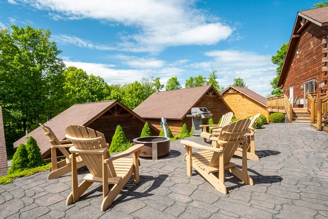 The Lodges at Sunset Village