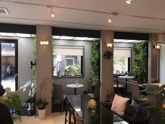 ベルビーモア カフェ